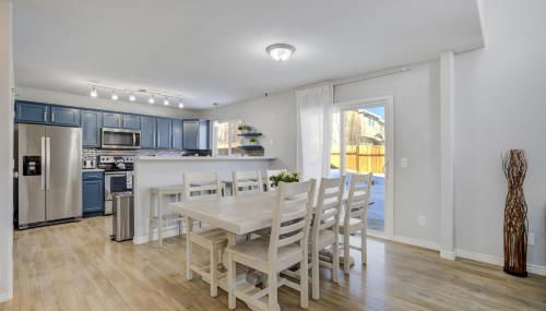 Fresh & Modern | Game Room + Yard - Foto 3