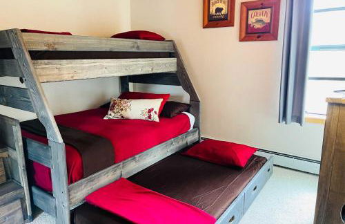 Ski and Hike Mtn-View Condo in Silverthorne! - Foto 19