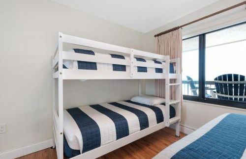 Sunrise beach views with top complex amenities and pool access! - Foto 36