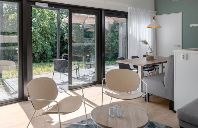 Comfortable Lodge in a Holiday Park - Foto 7