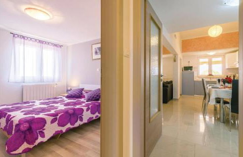 3 Bedroom Beautiful Home In Frkeci - Photo 19