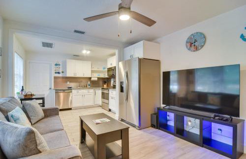 Walk to Art District and Beach Pet-Friendly Getaway - Foto 1