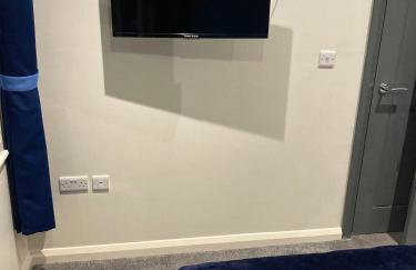 Central Sheffield 3BED 3BATH IV Pent-Apartment - Photo 53