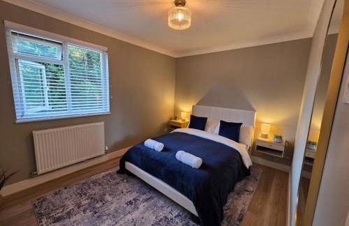 Newly Renovated 2 BDR Home - 5 Min to M5 - Foto 3