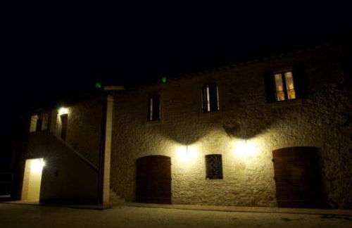 Casa ridente nella valle del Menotre con giardino - Photo 36