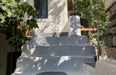 Melissa Apartments - Photo 5