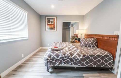 Luxury Living Just Steps from the Strip - Foto 44