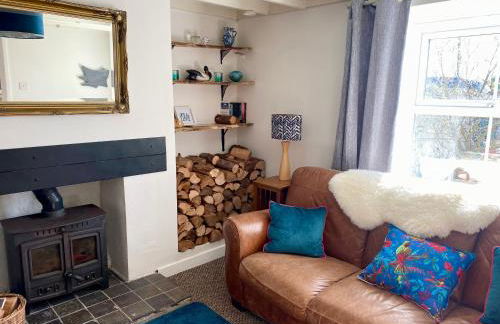 Charming coastal cottage - pet friendly! - Photo 6