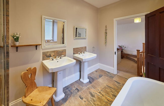 Host Stay Birdhope Craig Church - Photo 16