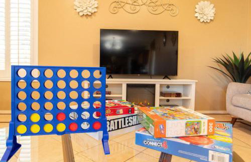 Heated Pool • Mini Golf • Huge Backyard • King Bed - Foto 45