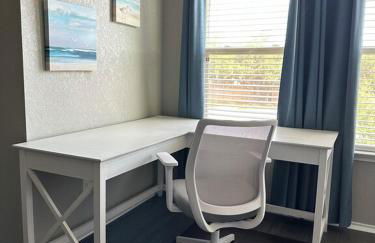 Relax with Spacious Modern Simplicity - Photo 29