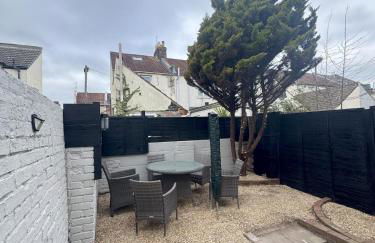 Stylish 3 Bed House in Fratton with Garden & Parking, Sleeps 6 - Foto 19