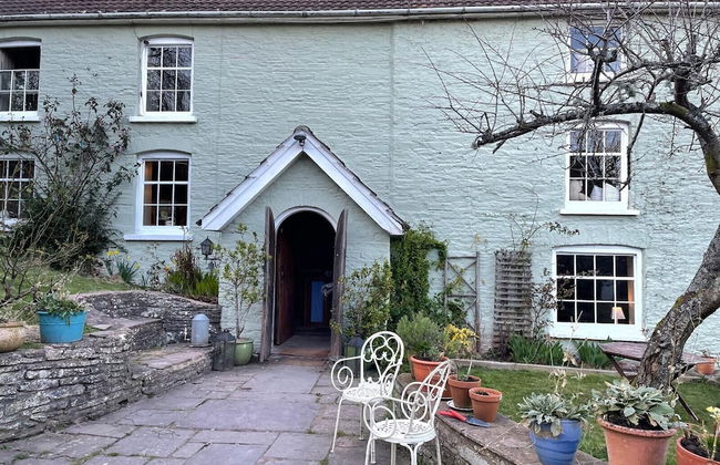 15th Century 6-bed Farmhouse, Sleeps 11, Pets Ok - Photo 36