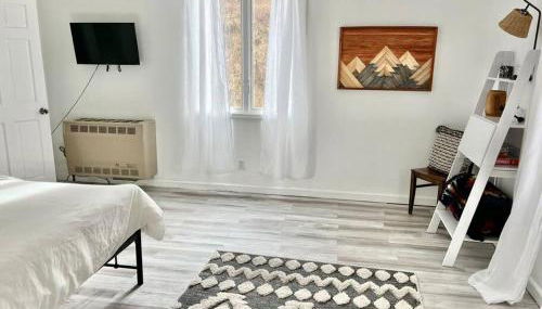 Catskills Hideaway Minutes from Hiking - Photo 4