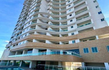 Flat moderno e confortável - excelente localização - Foto 3