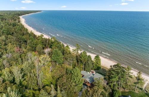 Lily Bay Lodge by Simple Life Rentals - Photo 23