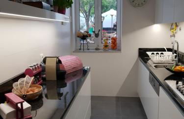 Luxurious Pink House and Parking - Foto 12