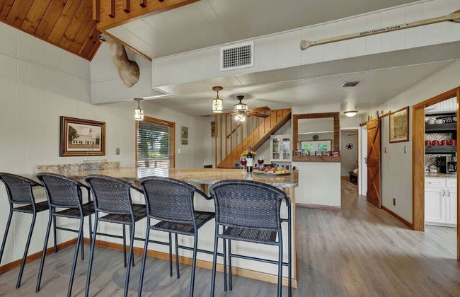 Gettin' Guada Loopy With Hot Tub & Riverfront - Foto 7