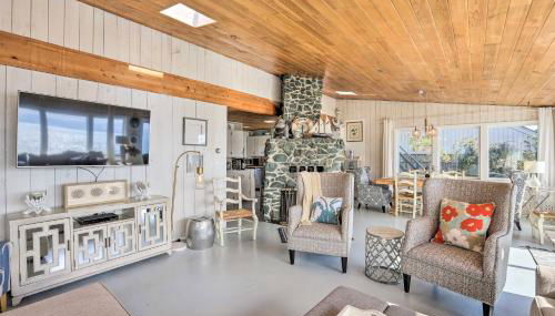 Waterfront Ferndale Home Deck and Beach Access - Foto 5