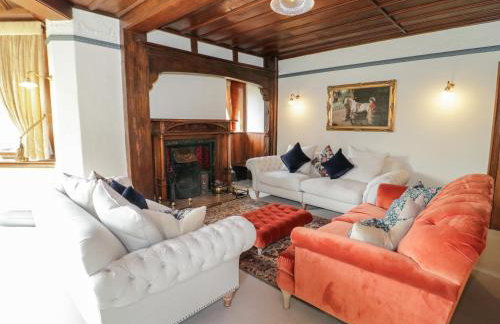 Gwern Borter Manor - Photo 6