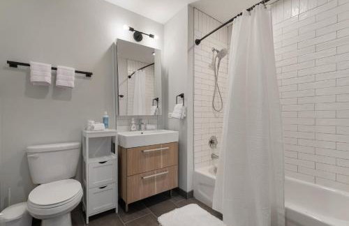 Experience Downtown Chicago at Millennium - Luxury Apartments in The Loop - Photo 44