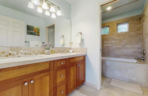 Camano Island Waterfront Modern Splendor - Foto 19