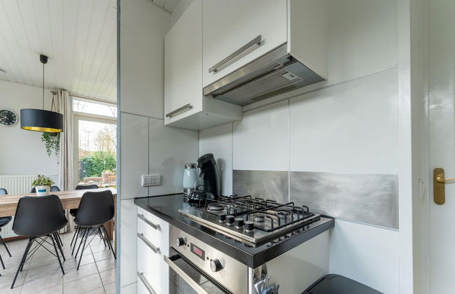 Holiday Home in Zeeland Near Lake - Foto 17