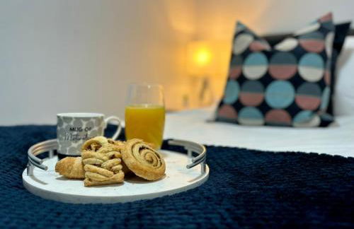 Eskdale Townhouse- Spacious 4BR ,Crawley, Free Wifi, Parking, fully equipped, contractor friendly, temporary relocations welcome, near Gatwick Airport - Foto 23