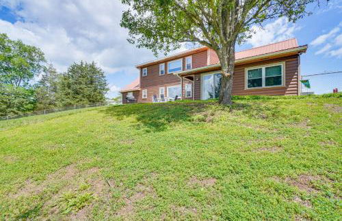 Boat Dock Pet-Friendly Douglas Lake Getaway! - Foto 25