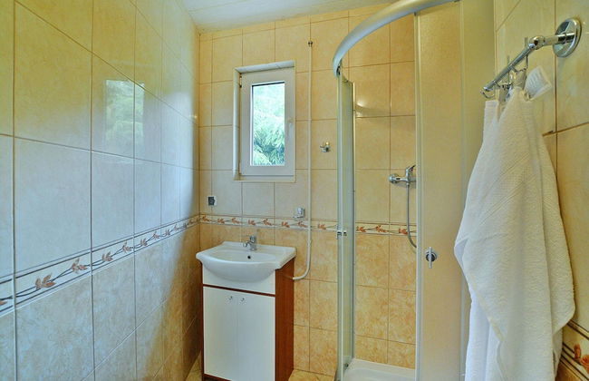 Holiday Home Near Kolobrzeg With Private Pond - Photo 10