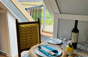 Ty Odyn. Best of Both Worlds. Rural yet Connected. - Photo 4