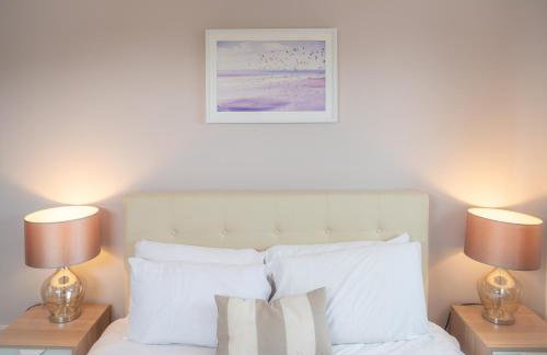 Stunning 2 bed Seaside Apartment With Sea Views - Foto 29