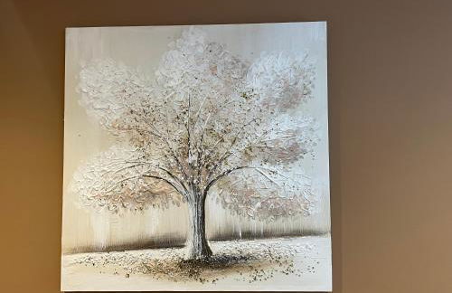 Glastonbury Sacred Vault, 1 Bedroom, Split-Level - Photo 3