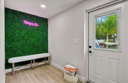 South Tampa- VIP- Concierge- Backyard Oasis- Pool- Hammock- Golf- Fire- Pit- Games- Pool Table - Foto 49