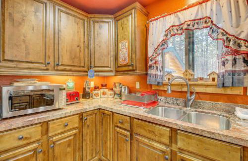 Family-Friendly Cabin with Fire Pit in Forest Lakes - Foto 9