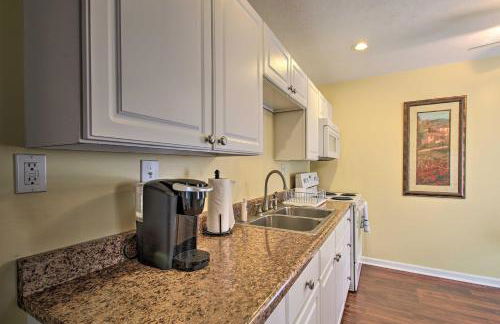 Cottage with Yard, Walk to Historic Attractions - Foto 6