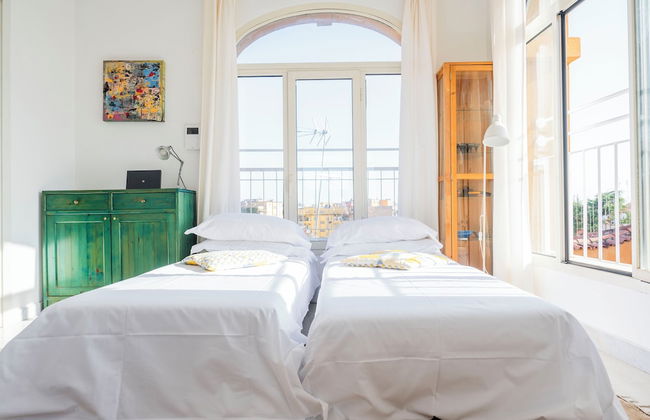 St. John Basilica Lovely Tower Apartment - Foto 9