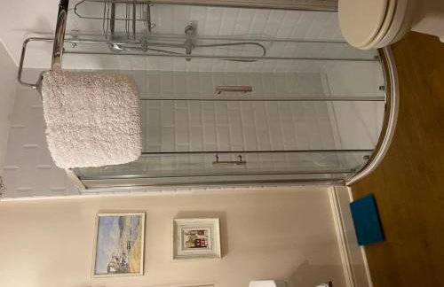 Upper House Stunning Country Home - Photo 66