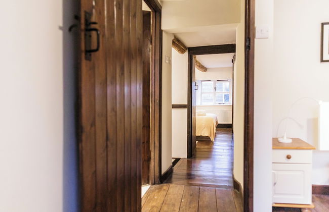 Honeypot Cottage-Lovely Bolthole in Stow - Photo 2