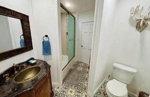 Lakefront Home with Private Dock on Lake Glenville - Foto 13