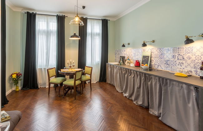 Good Living Bucharest - Foto 1