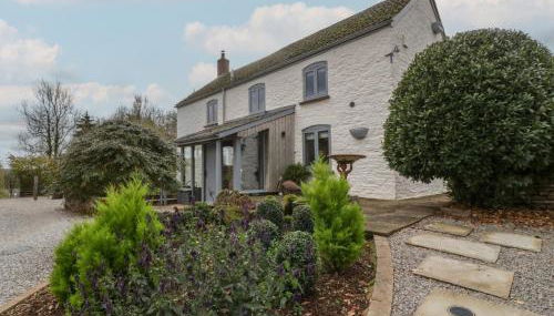 Tawny Cottage - Photo 2