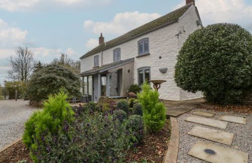 Tawny Cottage - Photo 2