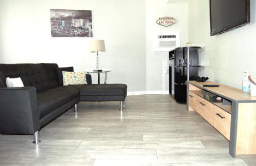 Take it back to simple times with this Retro Retreat! - Foto 2