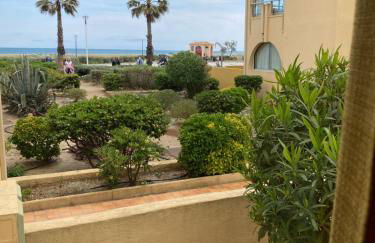 Bord de Mer Appartement face à la mer, lumineux, Grande terrasse, parking privé, climatisé - Foto 7