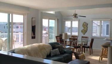 Oceanside Beach Badges Wifi Ocean Views From The Decks! 5Th From The Beach Surf City 14016 - Photo 2