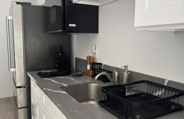 Chic Modern Living in East LA - Foto 8