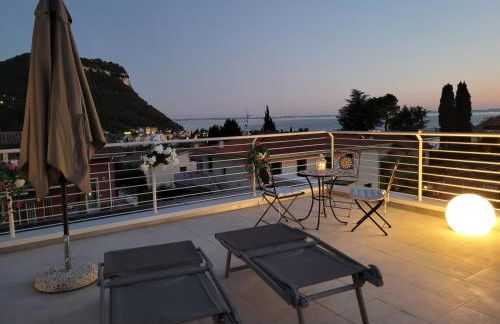 Garda view - Nuovo appartamento con solarium vista lago - Photo 5
