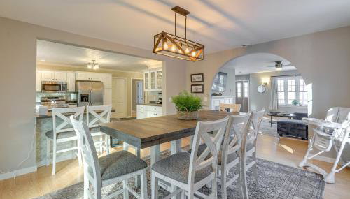 Spacious Eagle Lake Home with Fireplace and Deck - Foto 2