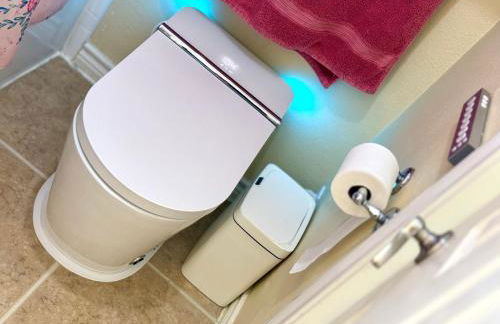 Luxury 5BR Retreat, Kid's Playroom! Near Lake Hubbard, Vineyard Views - Foto 25